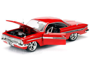 "Fast & Furious" Dom's 1961 Chevy Impala 1:24 Scale - Jada Diecast Model Car (Red)