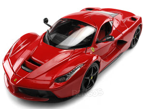 Ferrari LaFerrari (F70) 1:18 Scale - Bburago Diecast Model Car (All Red)