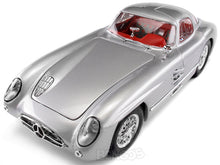 Load image into Gallery viewer, 1955 Mercedes-Benz 300 SLR Uhlenhaut Coupe 1:18 Scale - Maisto Diecast Model Car (Silver)
