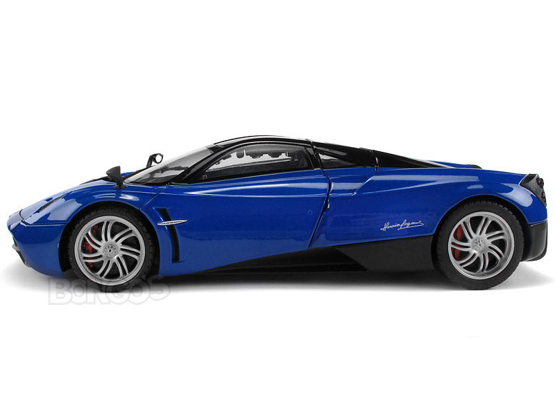 Pagani Huayra 1:18 Scale - MotorMax Diecast Model Car (Blue)