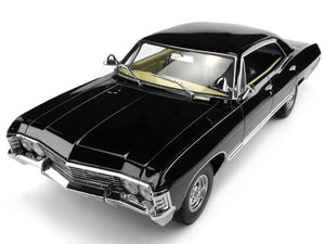 "Supernatural" 1967 Chevy Impala Sedan w/ Sam & Dean Figures 1:18 Scale - Greenlight Diecast Model