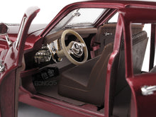 Load image into Gallery viewer, 1948 Tucker Torpedo 1:18 Scale - Yatming Diecast Model Car (Red)