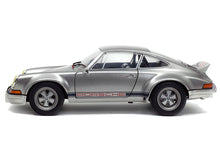 Load image into Gallery viewer, 1973 Porsche 911 RSR &quot;Outlaw&quot;1:18 Scale - Solido Diecast Model Car (Silver)